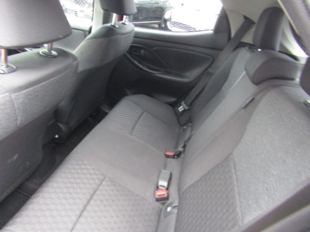 2023 Toyota Yaris - photo 9