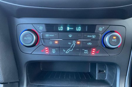 2017 Ford Focus - photo 29