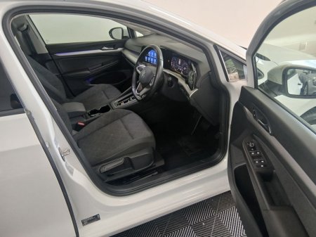 2023 Volkswagen Golf - photo 8