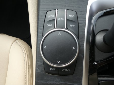 2023 BMW 5-Series - photo 28