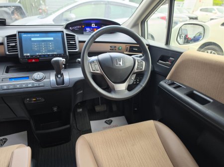 2015 Honda Freed - photo 17