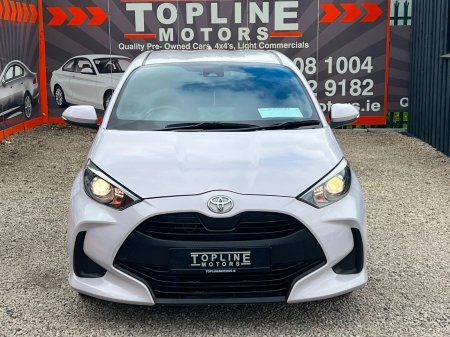 2020 Toyota Yaris - photo 2