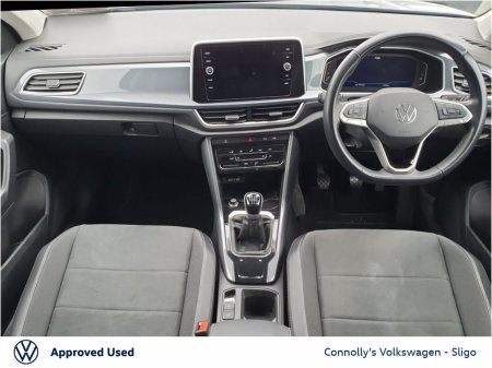 2024 Volkswagen T-Roc - photo 2