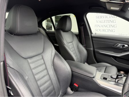 2022 BMW 3-Series - photo 15