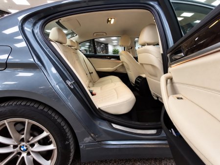 2017 BMW 5-Series - photo 4