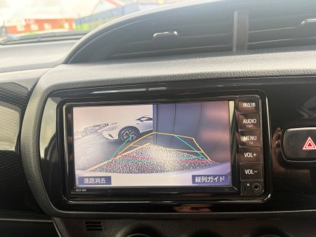 2019 Toyota Vitz - photo 8