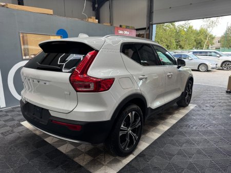 2022 Volvo XC40 - photo 3