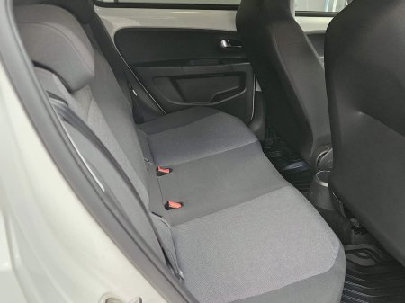 2015 Volkswagen up! - photo 8