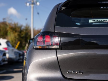 2020 Peugeot 208 - photo 10