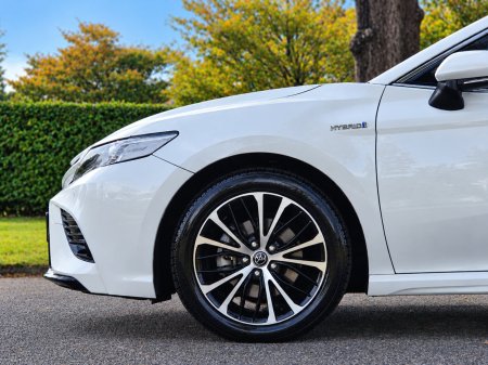 2019 Toyota Camry - photo 5