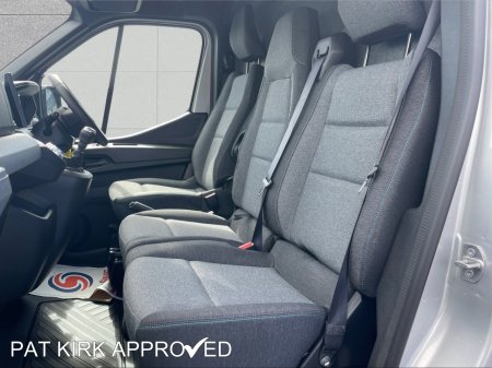 2026 Nissan Interstar - photo 12