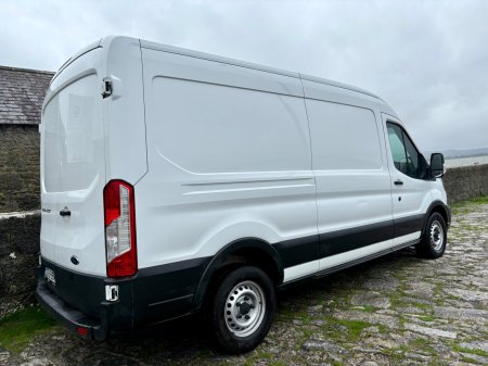 2022 Ford Transit - photo 4