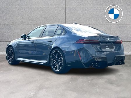 2026 BMW M5 - photo 2