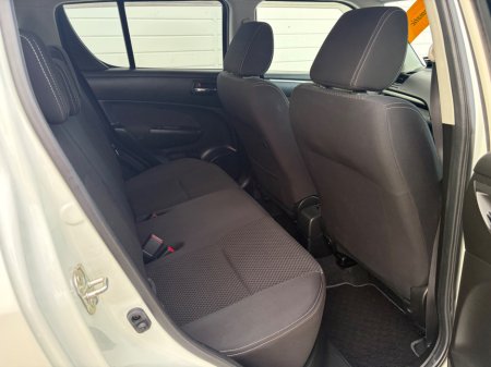 2016 Suzuki Swift - photo 12