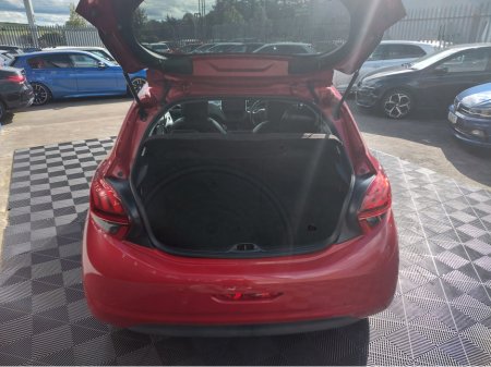 2018 Peugeot 208 - photo 8