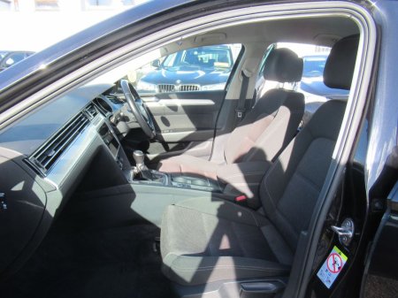 2019 Volkswagen Passat - photo 11