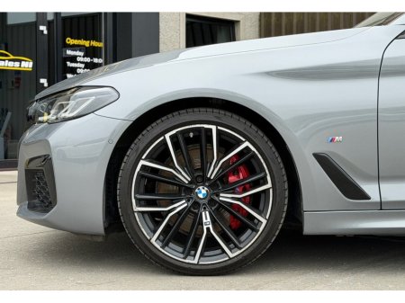 2023 BMW 5-Series - photo 7