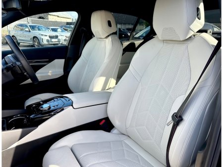 2026 BMW 5-Series - photo 18
