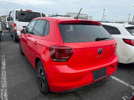 2021 Volkswagen Polo - photo 2