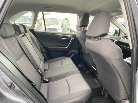 2021 Toyota RAV4 - photo 9