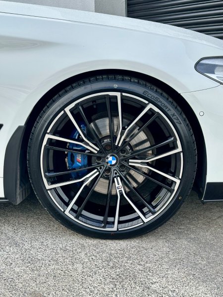 2017 BMW 5-Series - photo 9
