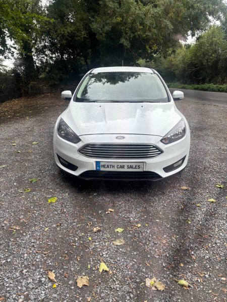 2017 Ford Focus - photo 2