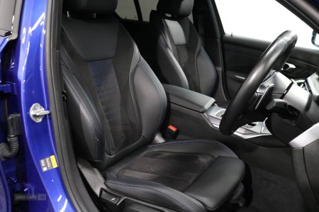 2023 BMW 3-Series - photo 15