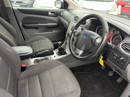 2011 Ford Focus - photo 29