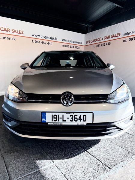 2019 Volkswagen Golf - photo 2