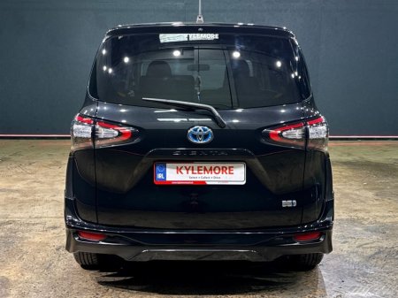 2017 Toyota Sienta - photo 4
