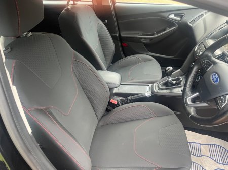 2016 Ford Focus - photo 9