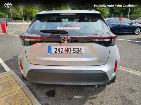 2024 Toyota Yaris Cross - photo 4