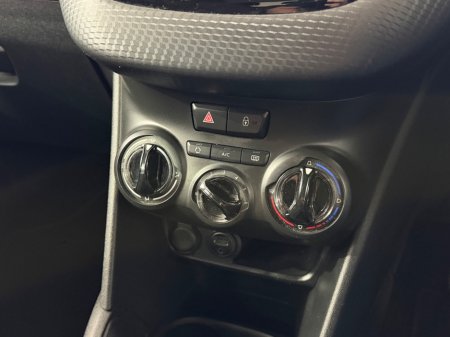 2016 Peugeot 208 - photo 26