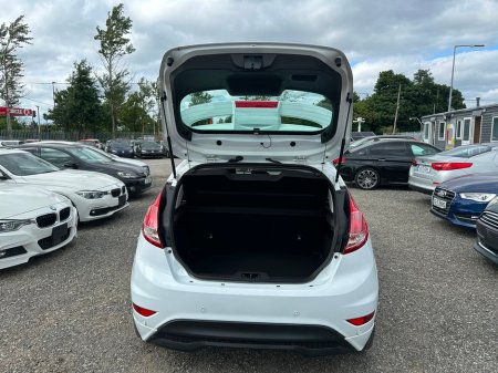 2016 Ford Fiesta - photo 13