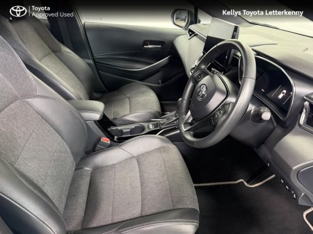 2025 Toyota Corolla - photo 11