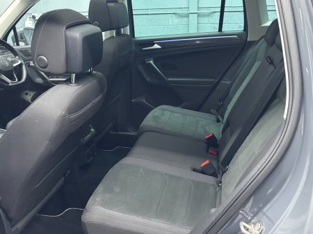 2021 Volkswagen Tiguan - photo 14