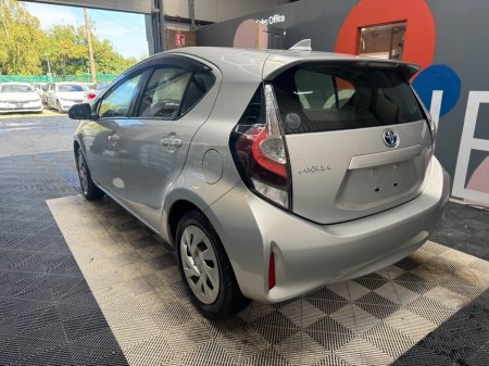 2021 Toyota Aqua - photo 5