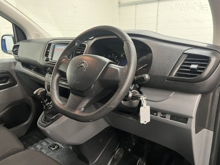 2022 Citroen Dispatch - photo 8