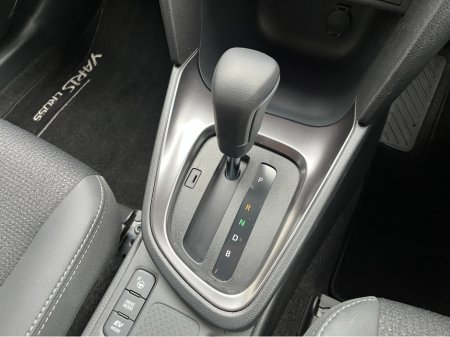 2025 Toyota Yaris Cross - photo 16
