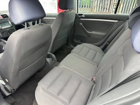 2005 Volkswagen Golf - photo 27