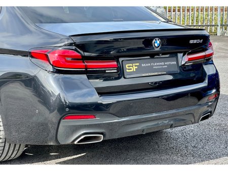 2022 BMW 5-Series - photo 8