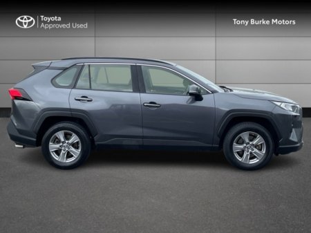 2024 Toyota RAV4 - photo 3