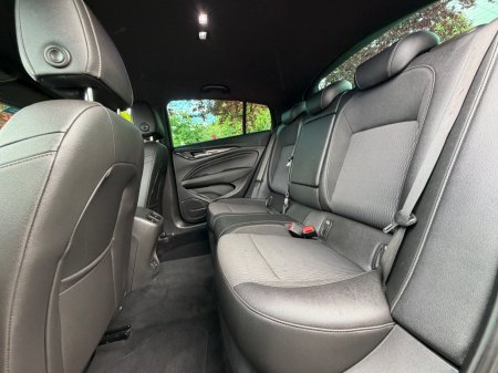 2018 Vauxhall Insignia - photo 10