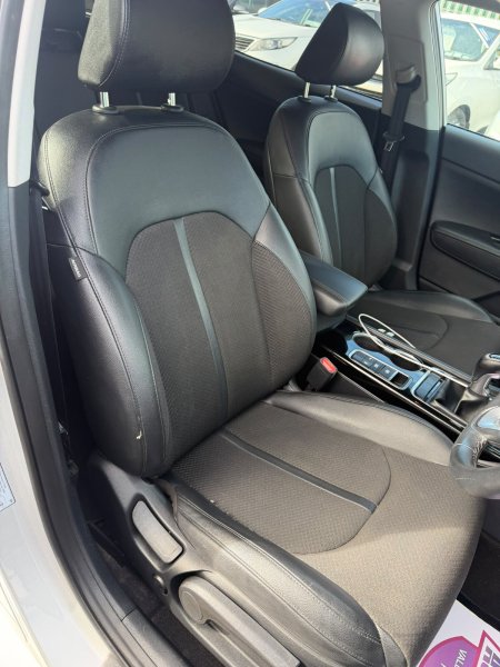 2018 Kia Optima - photo 16