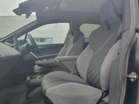 2025 BMW iX - photo 6