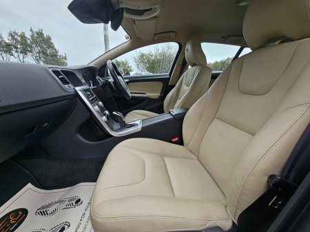 2017 Volvo V60 - photo 25