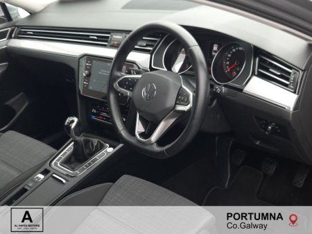 2021 Volkswagen Passat - photo 8