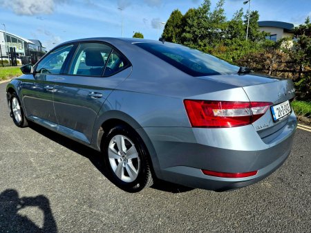 2021 Skoda Superb - photo 10