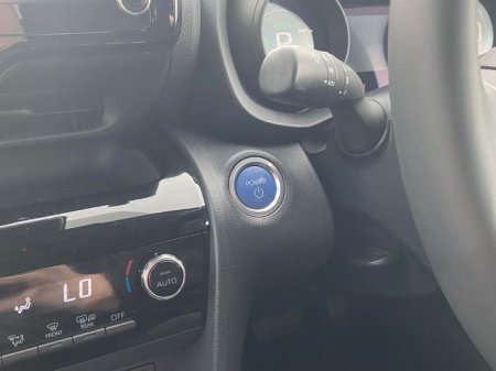 2023 Toyota Yaris - photo 17