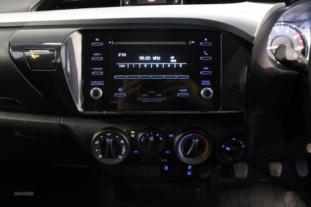 2022 Toyota Hilux - photo 30